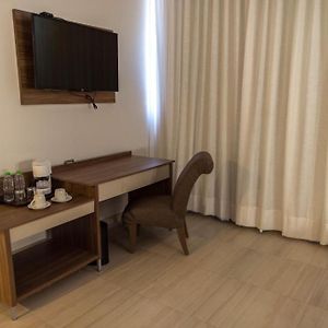 Standard Queen Room Sea View